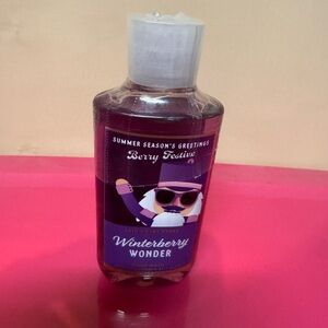 Bath & Body Works Berry Festive Winterberry Wonder Body Wash